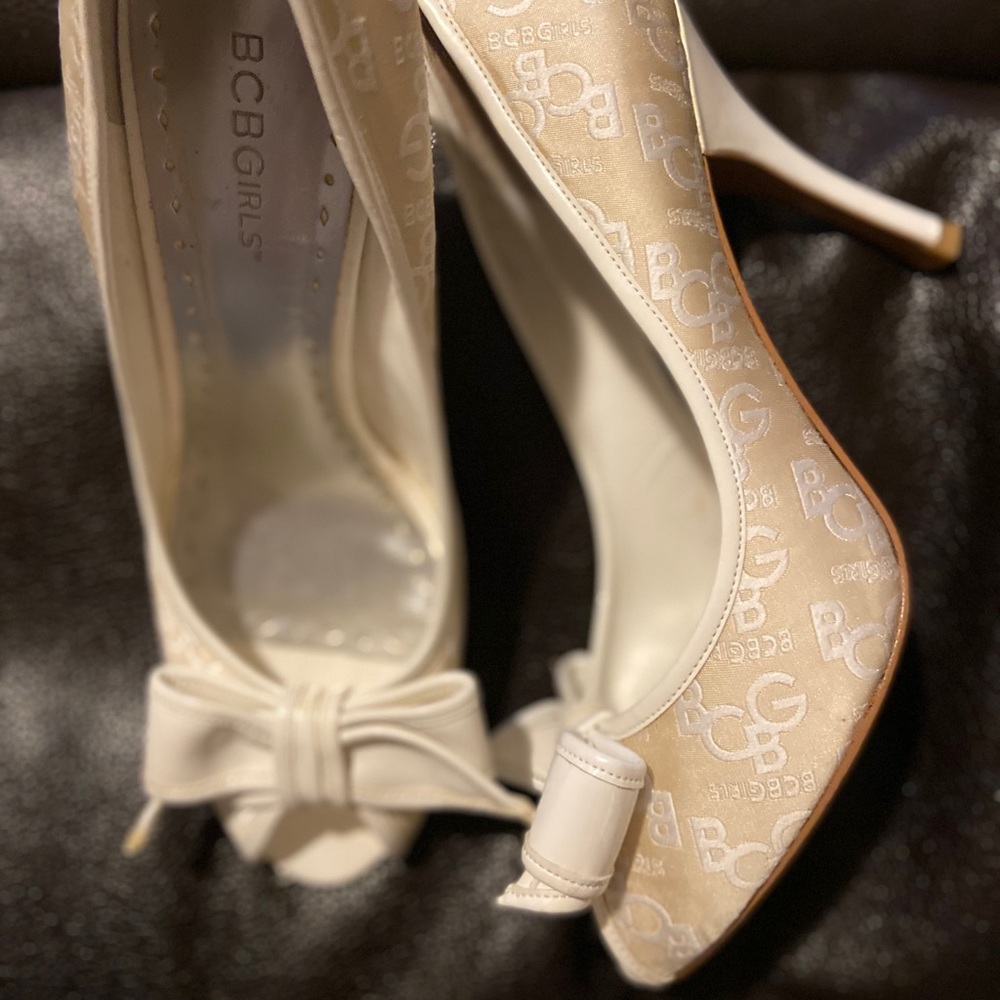 BCBG heels